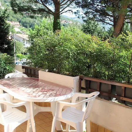 Apartment Res. La Roggia 155s
